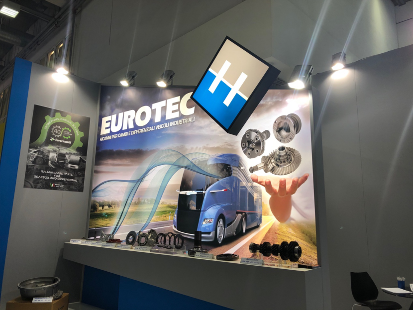 公司領導受意大利經貿辦邀請參加意大利博洛尼亞兩年一屆的汽配展會(圖3)